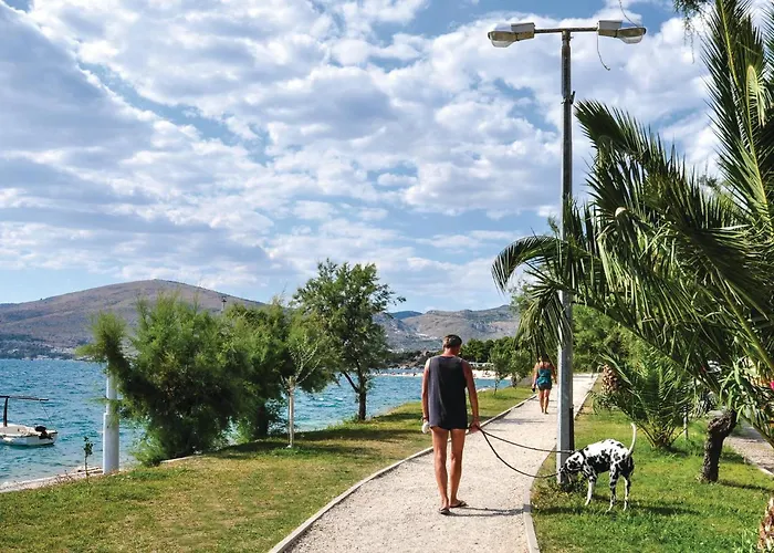 Lovely In Okrug Gornji Apartmán Trogir
