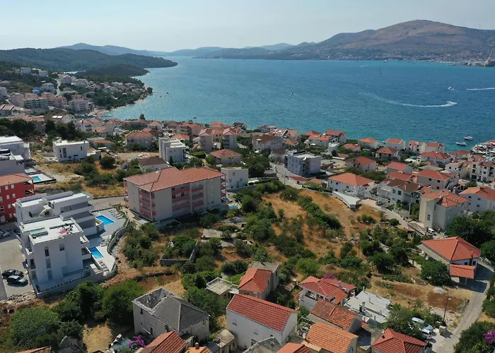 Lovely In Okrug Gornji Trogir